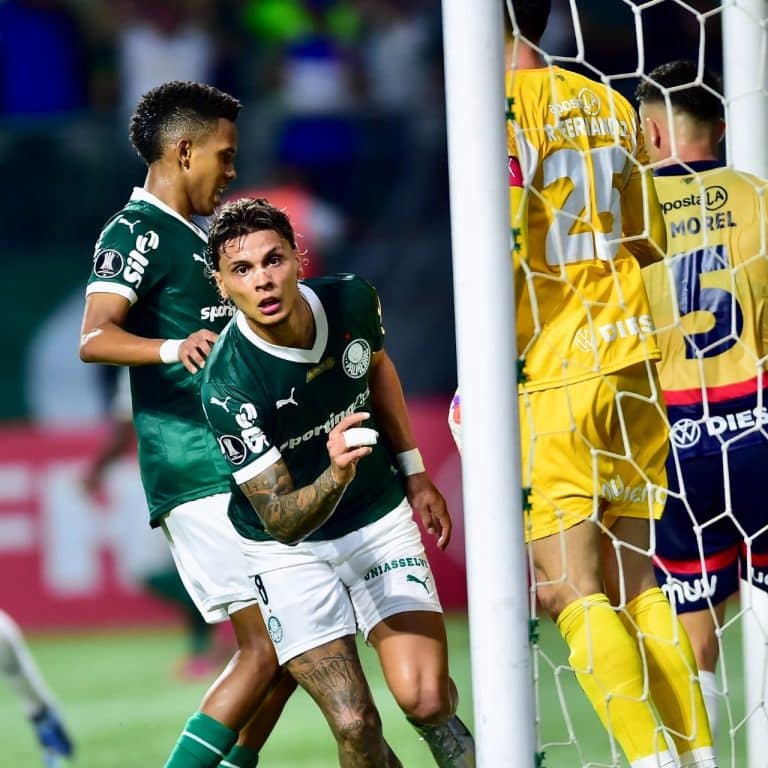 Palmeiras asume liderazgo del grupo G tras apretada victoria ante Cerro