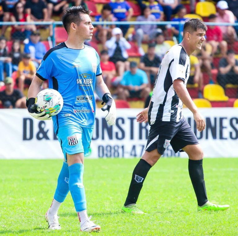 Santaní dió el gran golpe en Capiatá, venciendo a domicilio al invicto lider