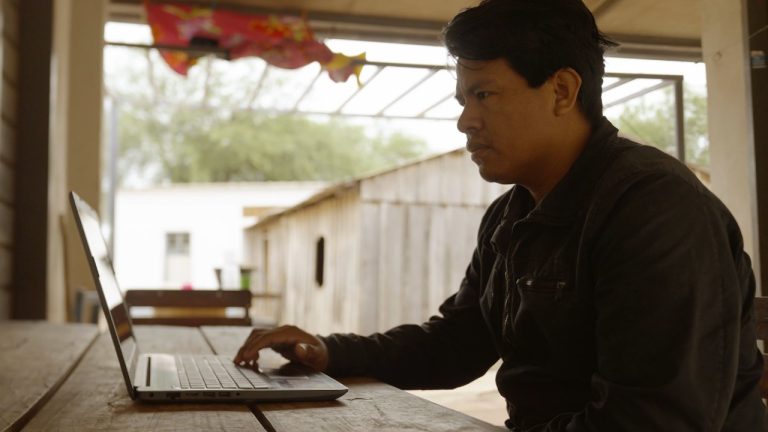 Internet abre nuevas puertas a comunidad indígena del Chaco