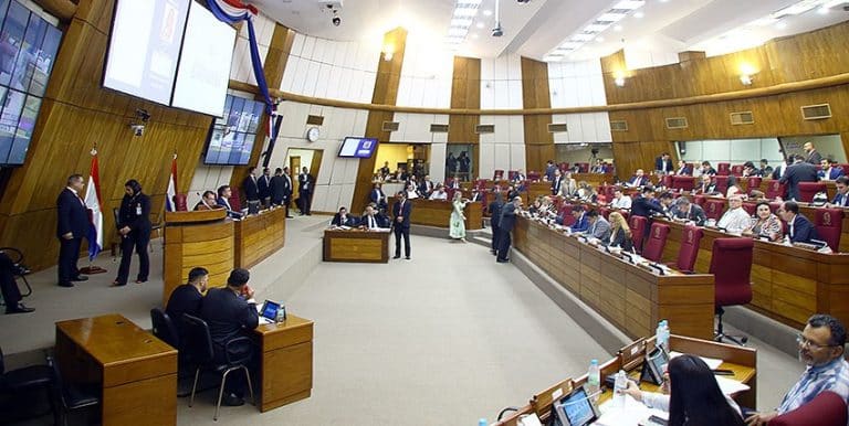 La Cámara de Diputados decidió conformar comisiones para dictaminar sobre intendentes de Ciudad del Este y Asunción