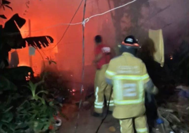 Incendio afecta vivienda en Santísima Trinidad de Asunción