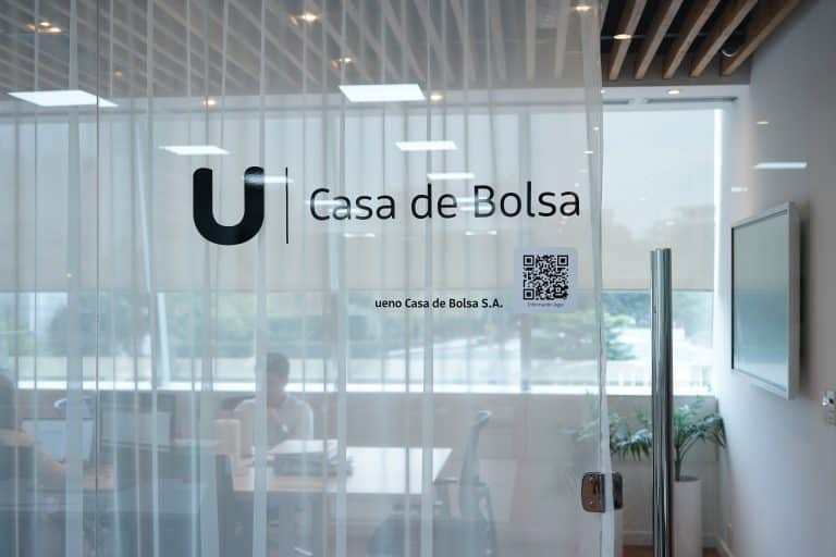 Economía paraguaya crece 5.9% en 2025 según informe de Ueno Casa de Bolsa