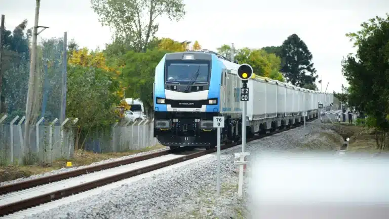 Uruguay busca extender el ferrocarril central hacia Paraguay