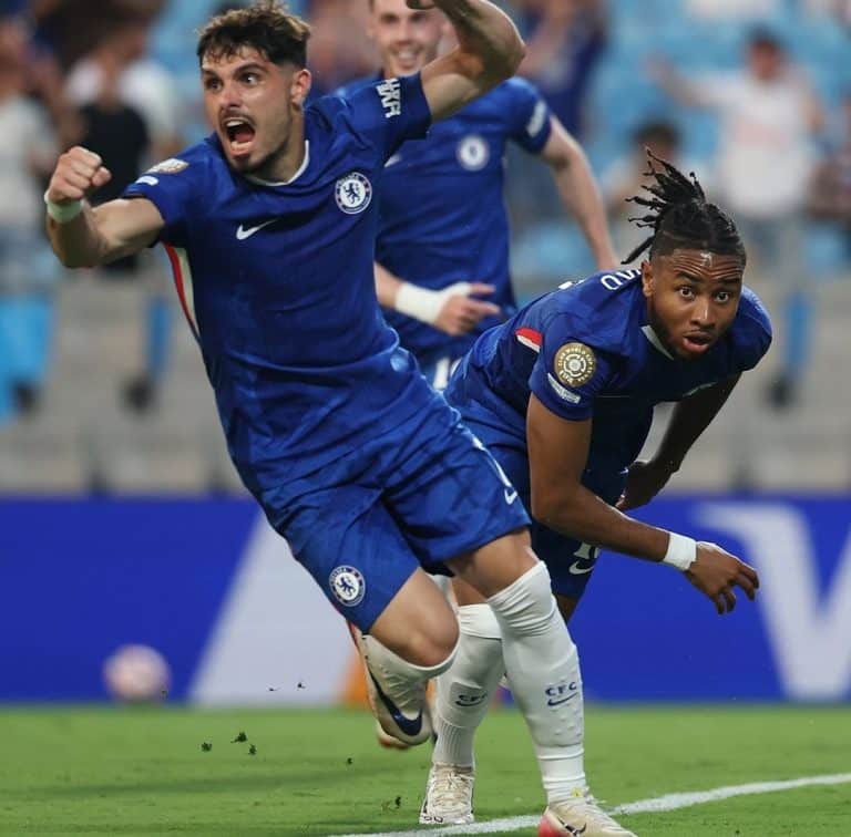 Chelsea avanza al ganar un partido que duró más de cuatro horas