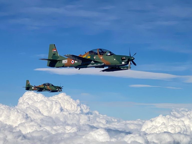 Video: los Super Tucano ya están en Paraguay