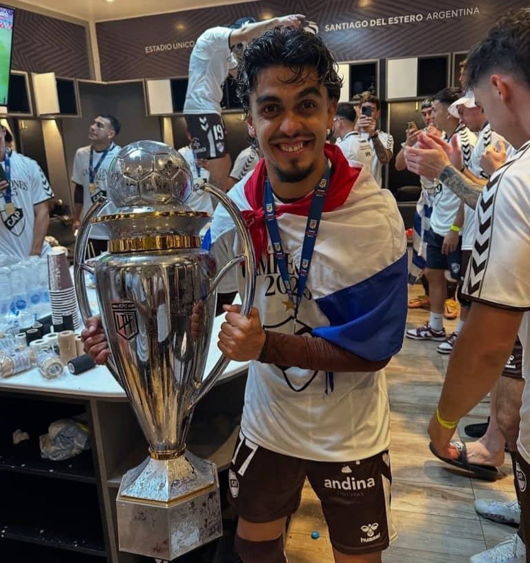 Martínez campeón en el fútbol argentino