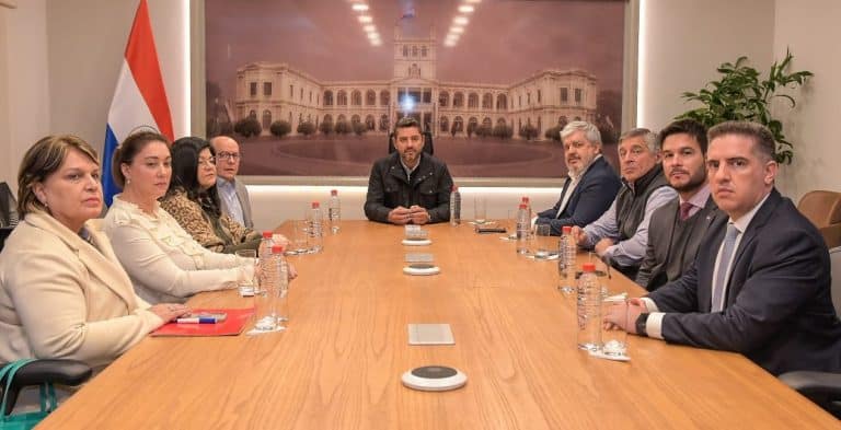 María Fernanda fue asesinada porque no quiso abortar, informó el gobierno. Repudió la muerte y agilizará la búsqueda de desaparecidos