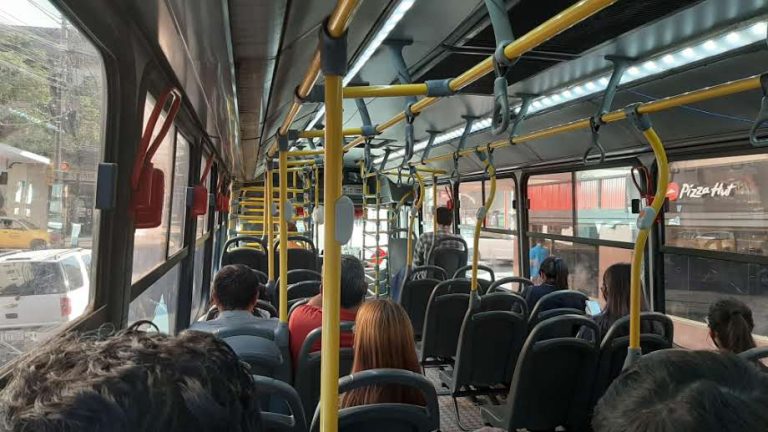 Aumenta debate sobre el transporte público, pero no hay visos de solución. Empresarios presionan al gobierno