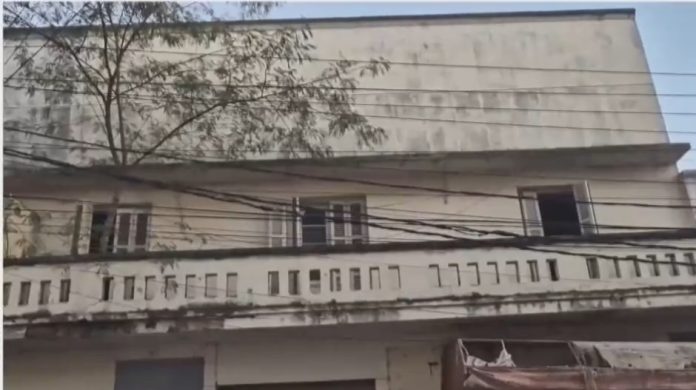 edificio abandonado