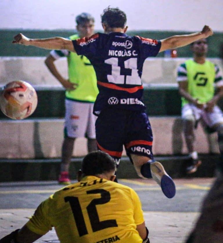 Triunfan todos los favoritos en la Premium de futsal FIFA