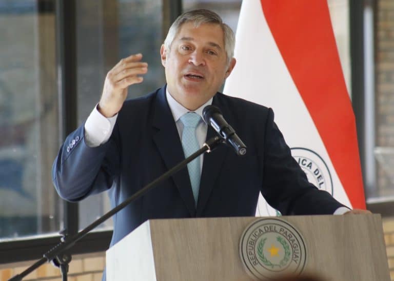 Ministro de Educación y Ciencias prefiere el horario actual y que cada escuela modifique su horario de entrada
