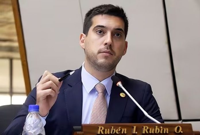 Prisión permanente revisable: Rubén Rubín defiende penas más duras