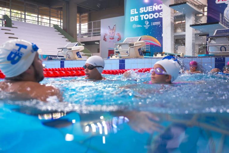 Vacaciones deportivas en el Centro Acuático Nacional