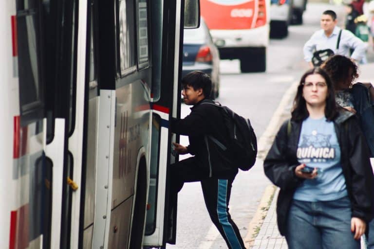 Gobierno presentará su propuesta de reforma del transporte público