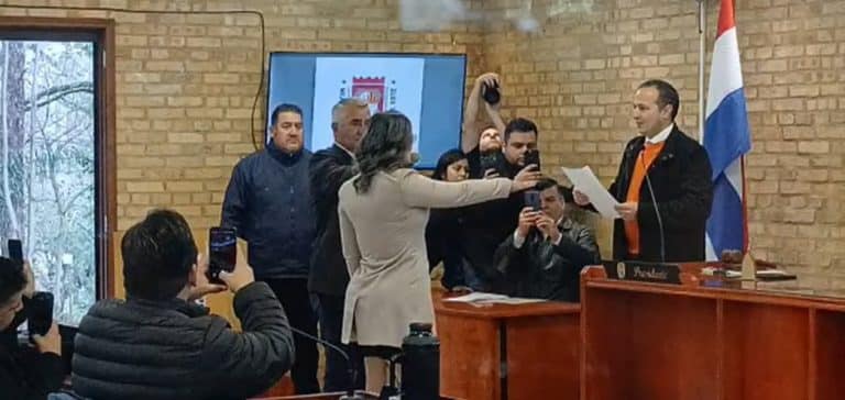 María Portillo asume como intendente interina de Ciudad del Este