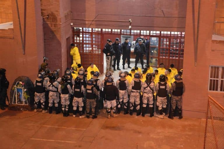 Internos del Penal Cereso de Encarnacion tambien son trasladados a la nueva Penitenciaria de Minga Guazú