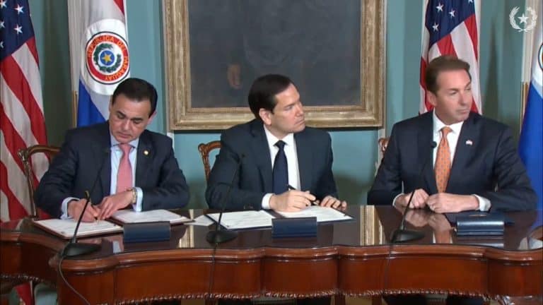 Paraguay y EE. UU. firman acuerdo de control migratorio