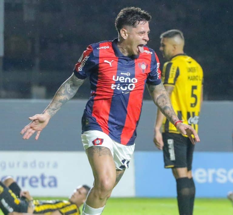 Cerro gana y se escapa