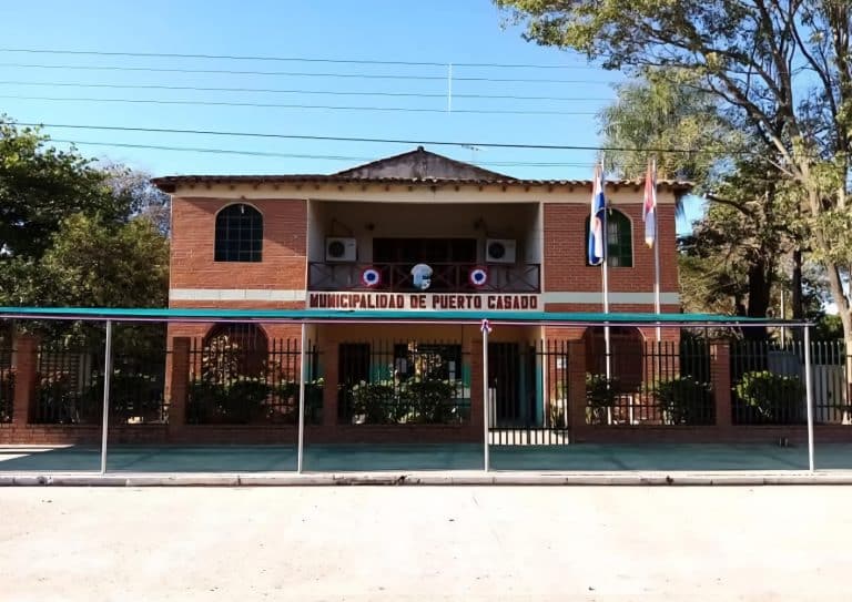 Intendente electo de Puerto Casado viola medida cautelar e ingresa a sede municipal