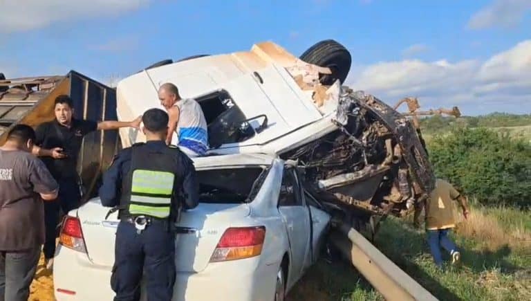 Dos fallecidos y una herida en Km. 71 de Arroyos y Esteros